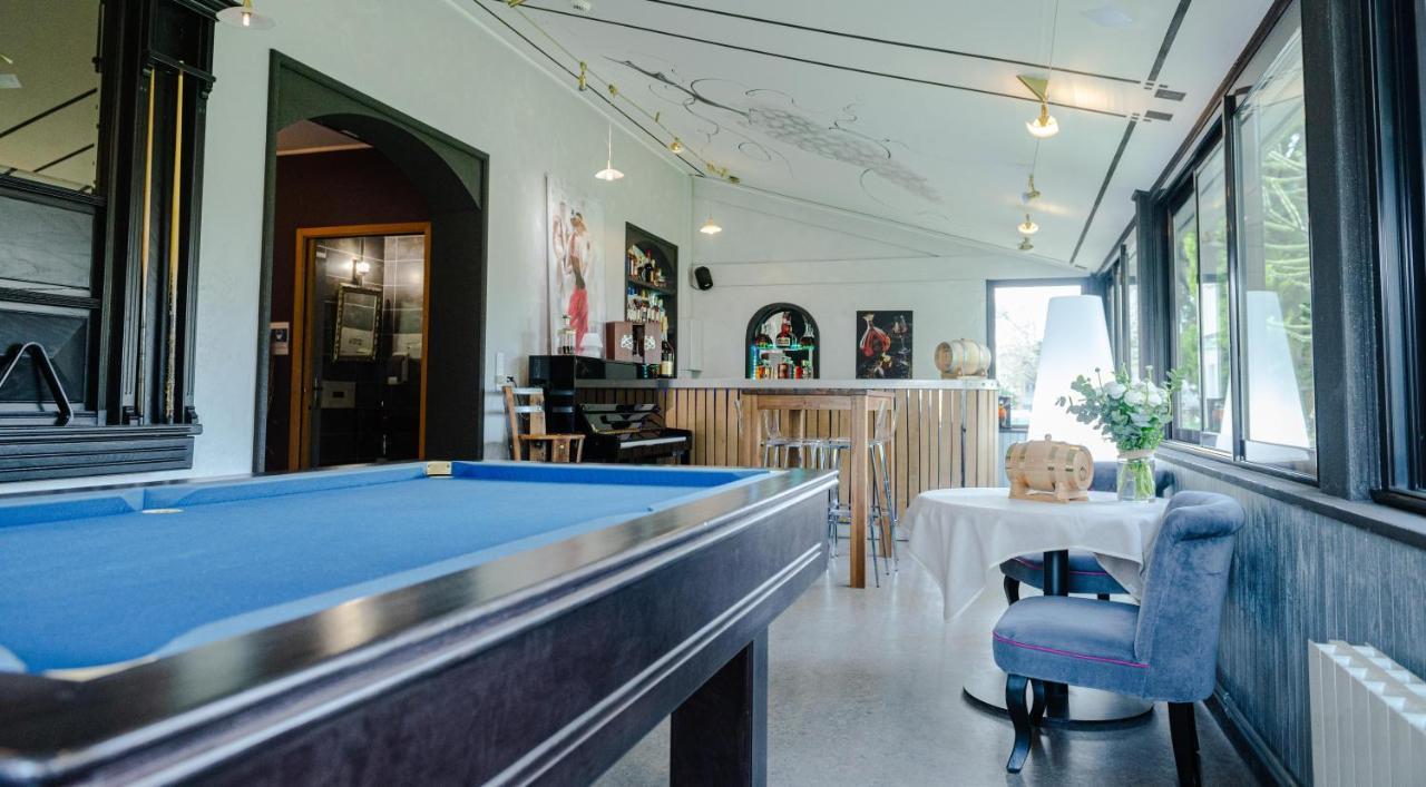 Logis Hotel Restaurant L'Essille Bassac ภายนอก รูปภาพ