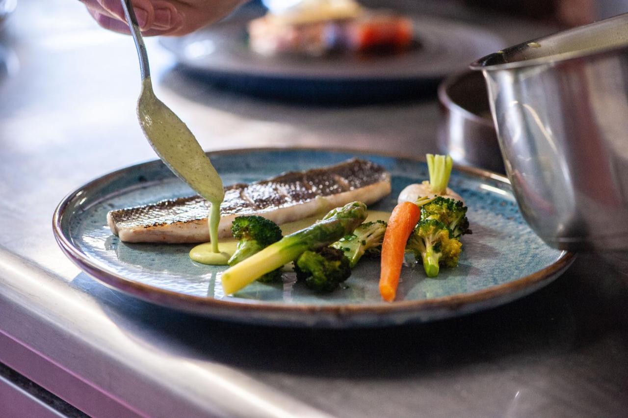 Logis Hotel Restaurant L'Essille Bassac ภายนอก รูปภาพ