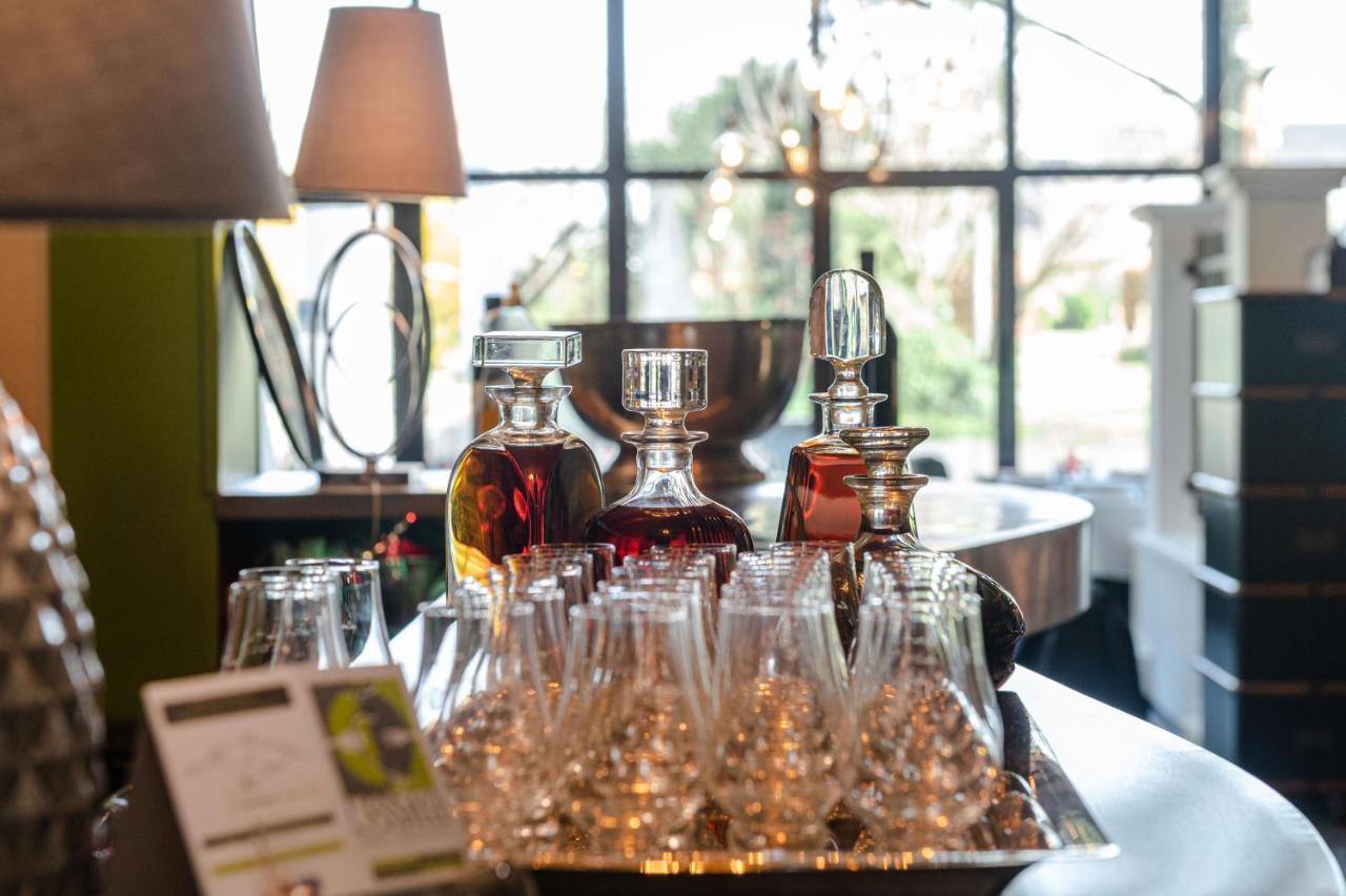 Logis Hotel Restaurant L'Essille Bassac ภายนอก รูปภาพ