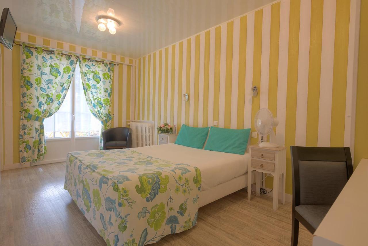Logis Hotel Restaurant L'Essille Bassac ภายนอก รูปภาพ